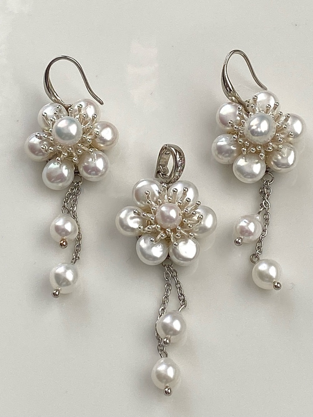 S60-Handmade Pearl Flower Drop Detachable Pendant And Earring Set
